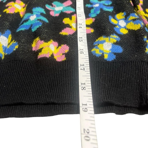 Black and multi-coloured floral sweater #floral #fall 
-aLab
-medium - Picture 6 of 6